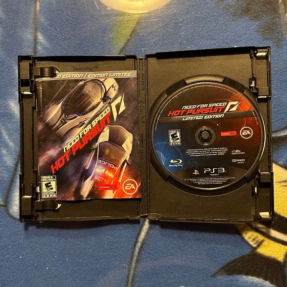 Need for Speed: Hot Pursuit (Limited Edition, 2010 – PS3, Blockbuster Case) - Picture 1 of 3
